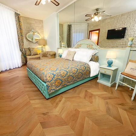 Milton Boutique Hotel - Adults Only Lido di Jesolo Exterior photo