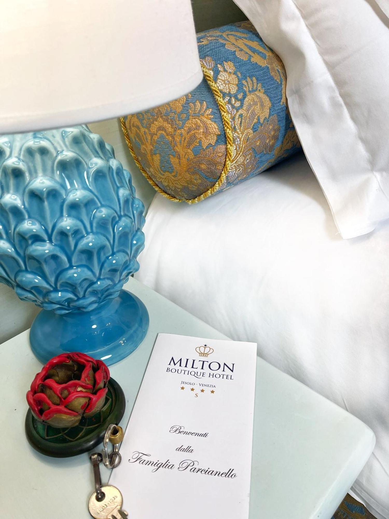 Milton Boutique Hotel - Adults Only Lido di Jesolo Exterior photo
