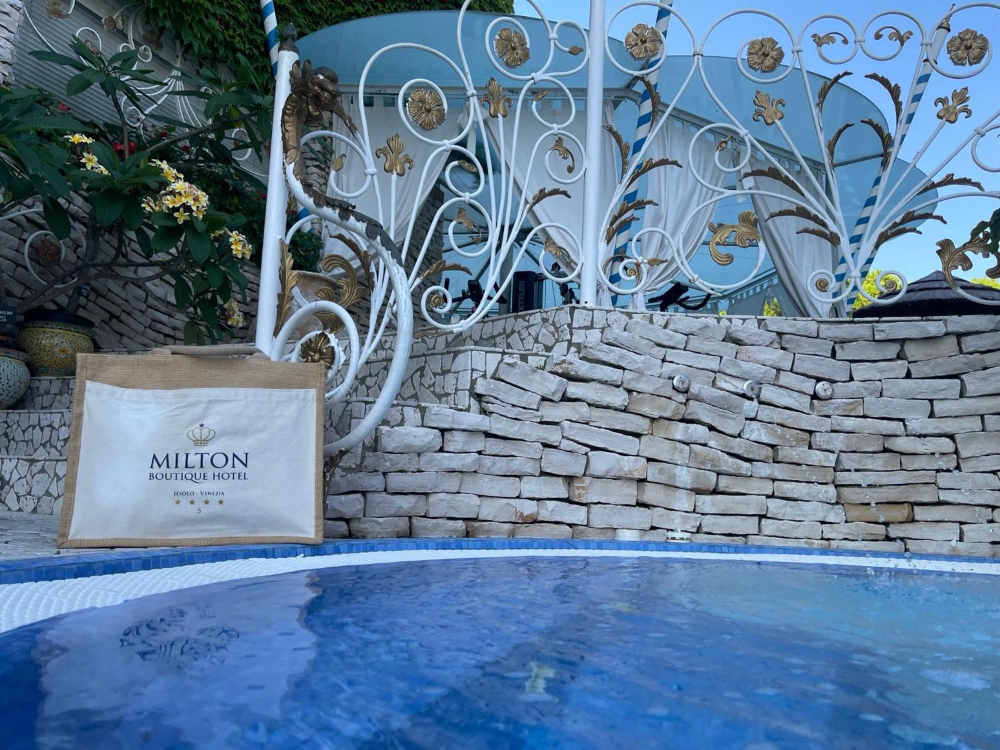 Milton Boutique Hotel - Adults Only Lido di Jesolo Exterior photo