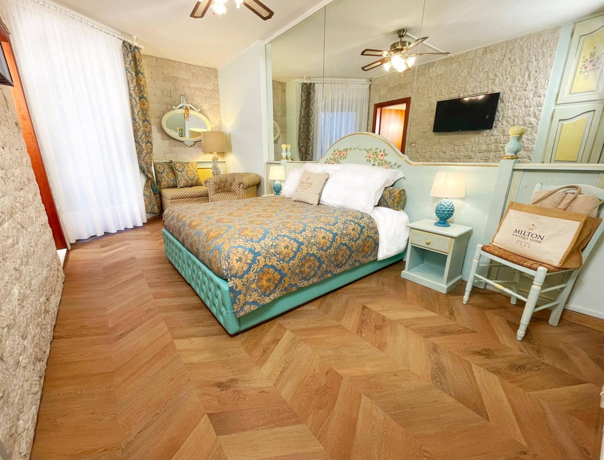 Milton Boutique Hotel - Adults Only Lido di Jesolo Exterior photo